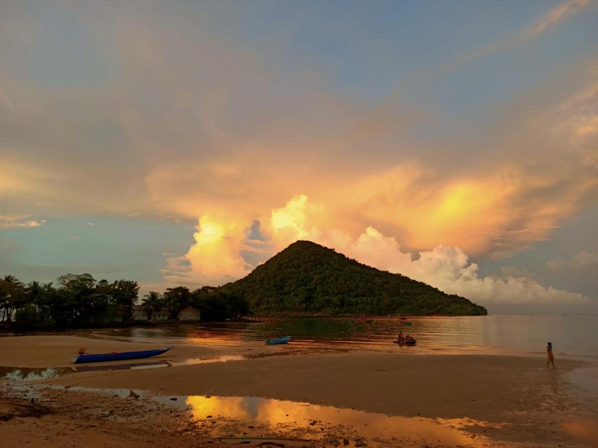 Sam'S Guesthouse M'Pai Bay Ко-Ронг-Самлоем Екстер'єр фото